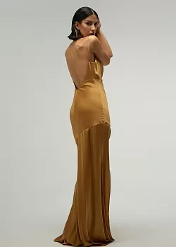 Вечернее золотистое платье
