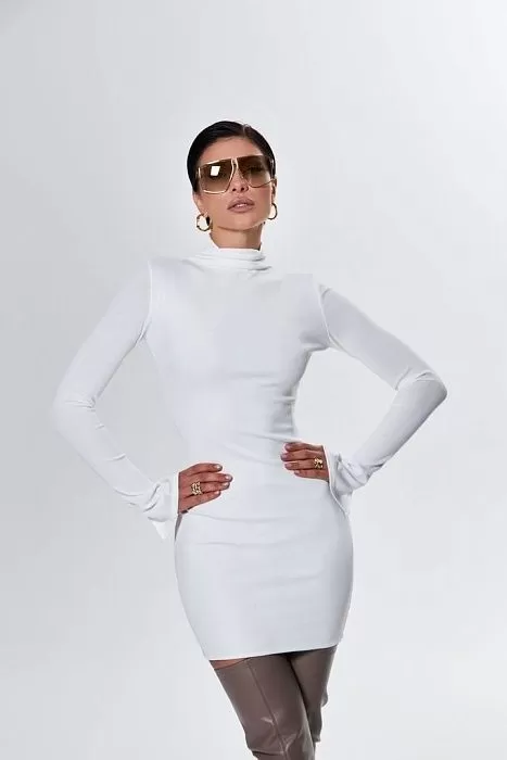 картинка Платье белое базовое  от интернет магазина